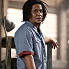 Tego Calderon به عنوان Leo