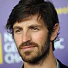 Eoin Macken به عنوان Doc