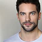 Brant Daugherty به عنوان Sawyer