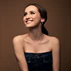 Maude Apatow به عنوان Grace