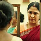 Uma Pathmanabhan به عنوان Chandrakanth Varma's Wife