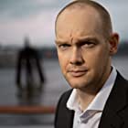Lucas Van Engen به عنوان Leo Wise