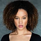 Elarica Johnson به عنوان Waitress