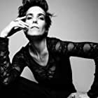 Carole Weyers به عنوان Mrs. Schaeffer
