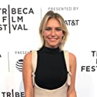 Jess Varley به عنوان Young Woman