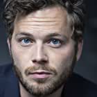 Teun Luijkx به عنوان Captain Mintjes