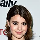Sami Gayle به عنوان Mia