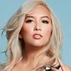 Faye Mata به عنوان Fox