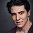 Michael Grant به عنوان Aiden
