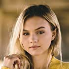 Alana Boden به عنوان Zoe