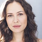 Rebecca Spiro به عنوان Counseling Group Woman #5