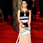 Phoebe Fox به عنوان Marial