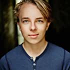 Ed Oxenbould به عنوان Joe Brinson