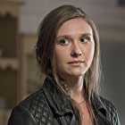 Sarah Sokolovic به عنوان Maveen Lyttle