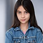 Skye Roberts به عنوان Kay Challis
