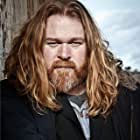 Julian Seager به عنوان Owen
