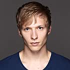 Will Tudor به عنوان Jonathan Morgenstern