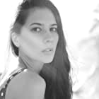 Hannah Al Rashid به عنوان Adrie