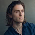 Jack Farthing به عنوان Charles