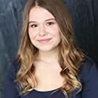 Erin Gerasimovich به عنوان Anna Dover