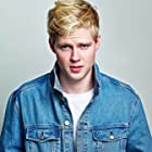 Ryan Cargill به عنوان Mauro