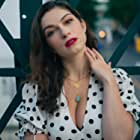 Sydney Ozerov-Meyer به عنوان Ava O'Malley