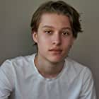 Julian Grey به عنوان Abe