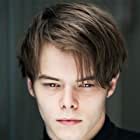 Charlie Heaton به عنوان Jonathan Byers