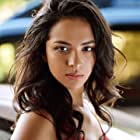 Ezmie Garcia به عنوان Young Inez