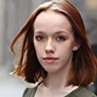 Amybeth McNulty به عنوان Anne Shirley-Cuthbert