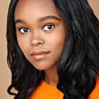 Lidya Jewett به عنوان Sara Hill