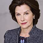 Camille James Harman به عنوان Mary Matalin