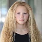 Cameron Seely به عنوان Cindy-Lou Who