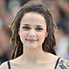 Sasha Lane به عنوان Alia Jordan
