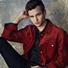 Brandon Flynn به عنوان Justin Foley