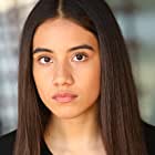 Elida Munoz به عنوان 14-Year-Old Granddaughter