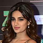 Nidhhi Agerwal به عنوان 