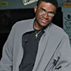 Rouén Robinson به عنوان Mr. Davies