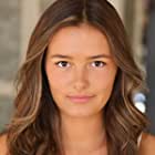 Sophia Alongi به عنوان Bethany