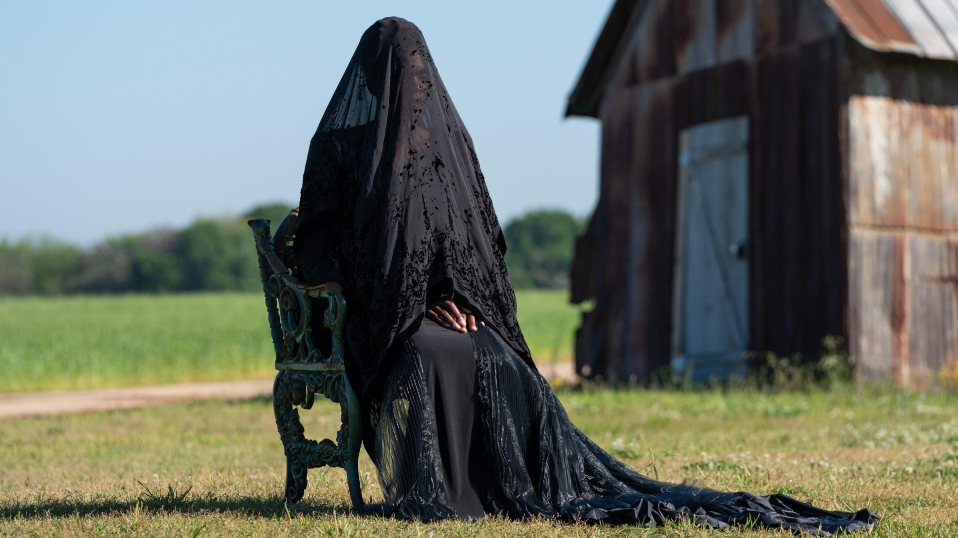 فیلم The Woman in the Yard 2025 با زیرنویس چسبیده